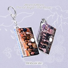Hearts2Hearts  - 1辑 [The Chase] (Minibook Ver.)电子专钥匙扣 随机发放